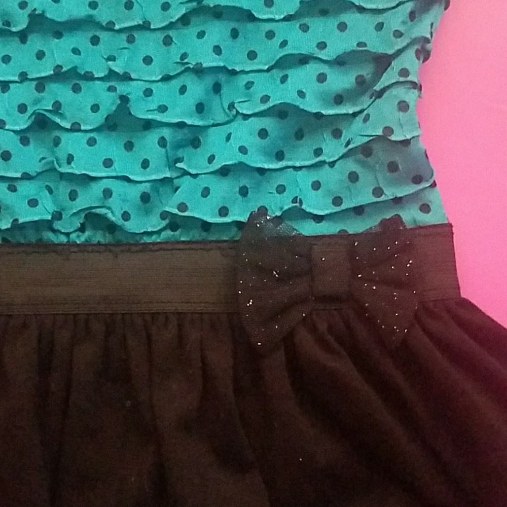 Dress - Picture 3 of 3